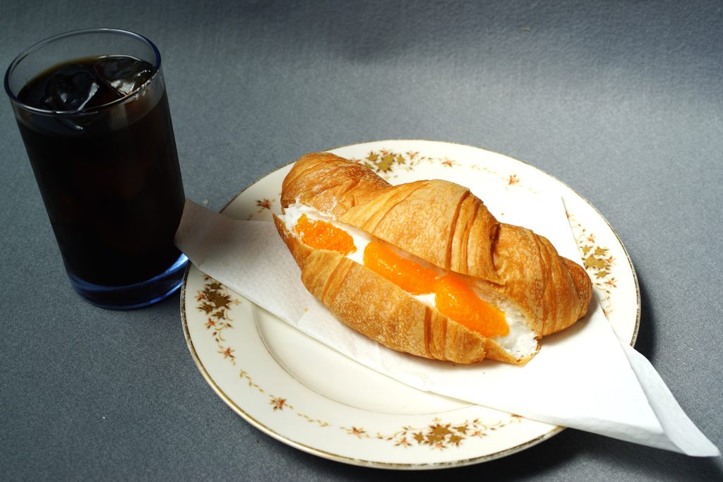 みかんとコーヒーの食べ合わせが悪いと言われる理由